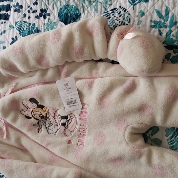 Minnie SnowSuit - Picture 4 of 6